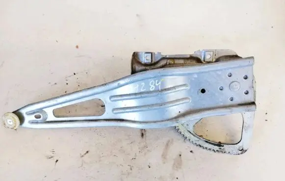 Toyota Yaris Sliding door window regulator with motor