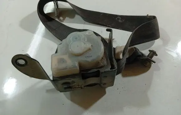 Honda Accord Rear seatbelt 0432071