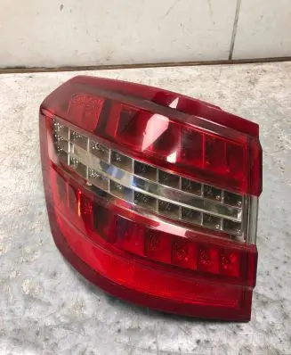 Mercedes-Benz E W212 Rear/tail lights 2128203964