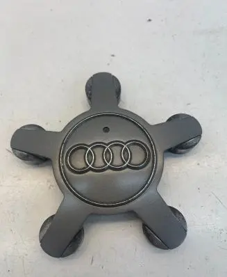 Audi A6 S6 C6 4F Original wheel cap 4F0601165N
