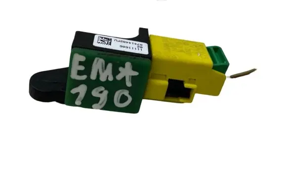 Volkswagen Tiguan Airbag deployment crash/impact sensor 8K0973323S