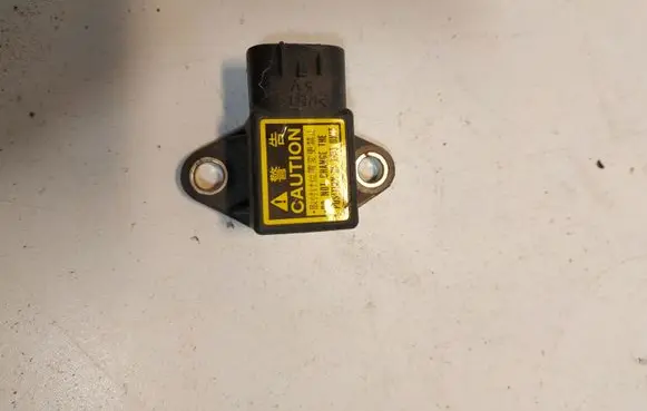 Toyota RAV 4 (XA20) Airbag deployment crash/impact sensor 8944160010