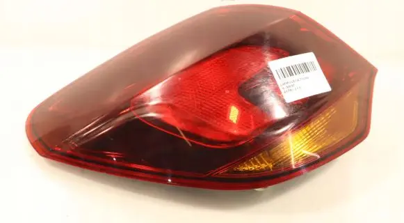 Opel Astra J Rear/tail lights E245027