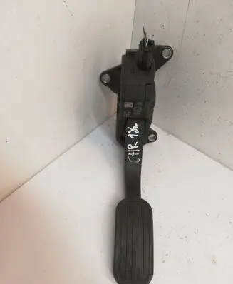 Toyota C-HR I Accelerator throttle pedal 78110F4020 16303A2 16572584719