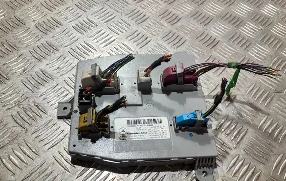 Mercedes-Benz C W205 SAM control unit A2059006230