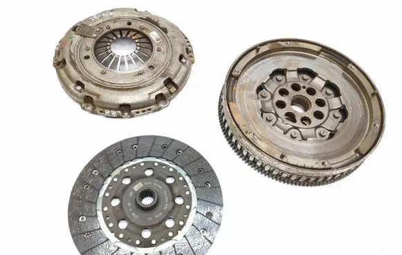 Renault Trafic III (X82) Clutch set kit 302052965R
