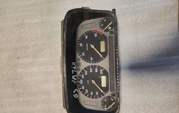 Volkswagen Golf III Speedometer (instrument cluster) 1H091986F