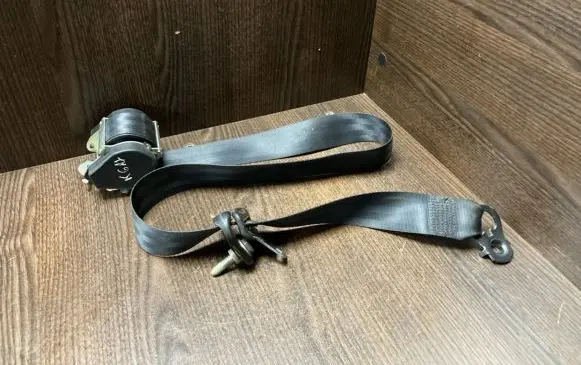 Renault Master III Rear seatbelt 888400029R