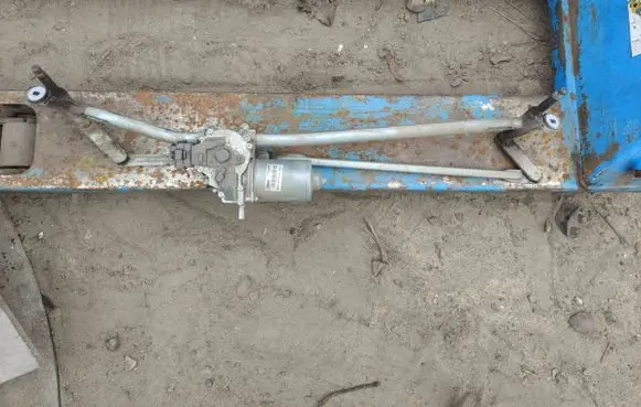 Renault Master III Front wiper linkage and motor 8200734788 141409360