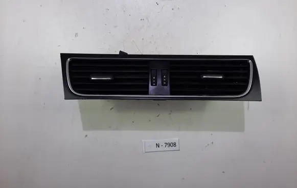 Audi A4 S4 B8 8K Dash center air vent grill 8T1820951C