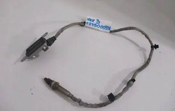 Renault Trafic III (X82) Lambda probe sensor 227900033R
