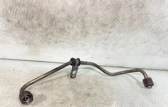 Opel Insignia A Fuel injector supply line/pipe 