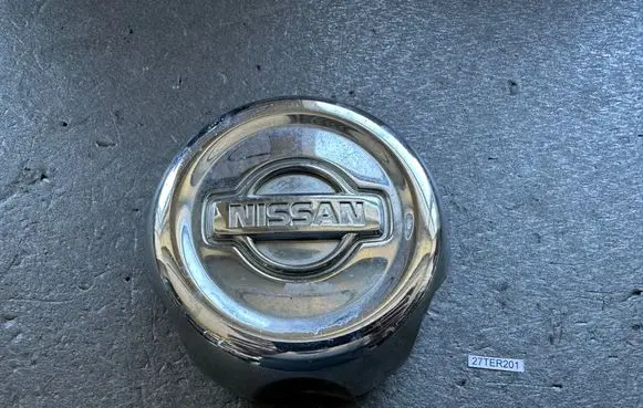 Nissan Terrano Original wheel cap 403150X800