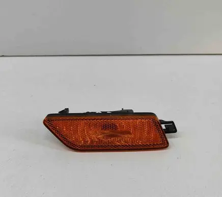 Porsche Macan (95B) Front fender indicator light 95B945120