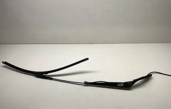Mercedes-Benz Sprinter W906 Front wiper blade arm A0018205844 0018205844