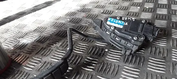 Renault Vel Satis Accelerator pedal position sensor 8200004938
