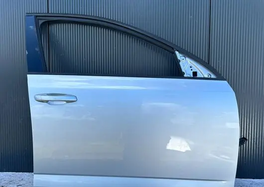 Skoda Octavia Mk3 (5E) Front door