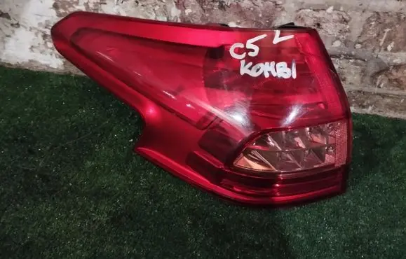 Citroen C5 Rear/tail lights