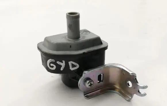 Toyota Yaris Cross Turbo solenoid valve 90910TC005