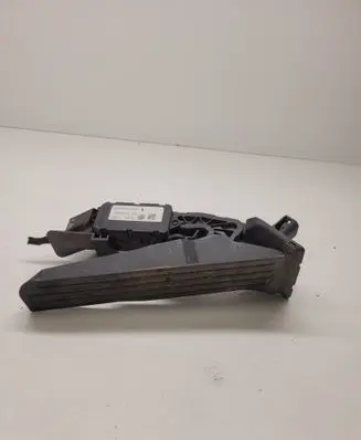 Volkswagen Golf Plus Accelerator throttle pedal 1K1721503M 6PV00889000