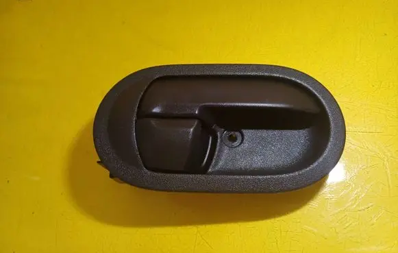 Mitsubishi Colt Front door interior handle 