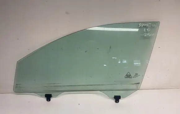 KIA Sportage Front door window glass four-door