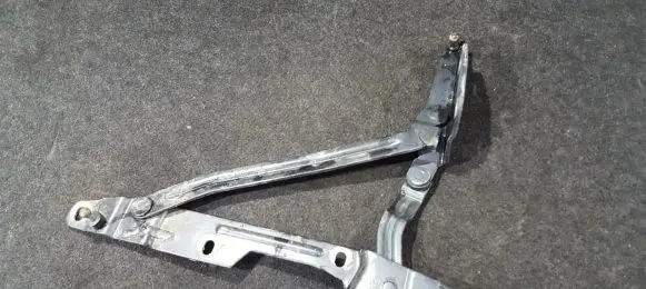 Audi A8 S8 D2 4D Tailgate/trunk/boot hinge