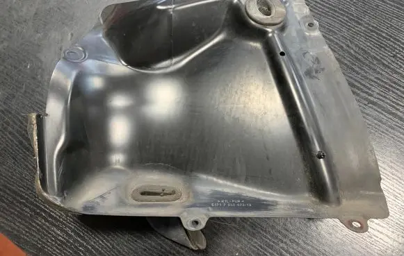 BMW 5 E60 E61 Engine compartment bulkhead 7050672