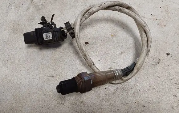Ford Fiesta Lambda probe sensor DM5A9Y460AA 0258017390