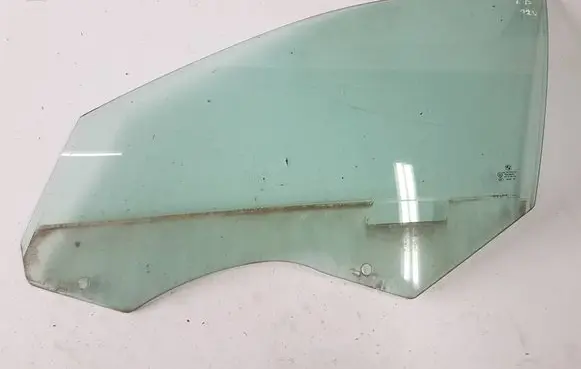 BMW 5 F10 F11 Front door window glass four-door