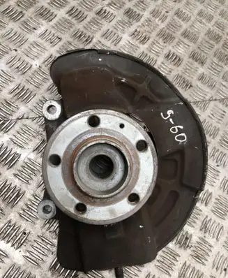Volvo S60 Front wheel hub 9461943