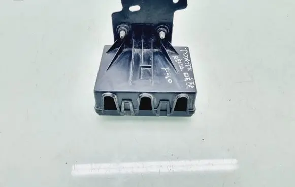 Toyota Proace Relay mounting block 9811443480