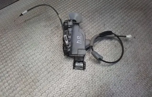 Citroen Jumpy Front door lock PSA084141