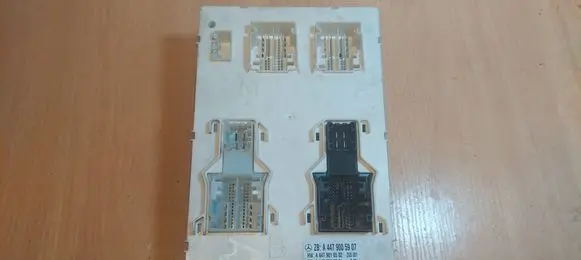 Mercedes-Benz Vito Viano W447 SAM control unit A4479005907 A4479016502 A4479022704