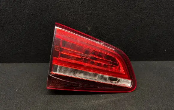 Volkswagen Sharan Rear/tail lights 7N0945307 028840051801