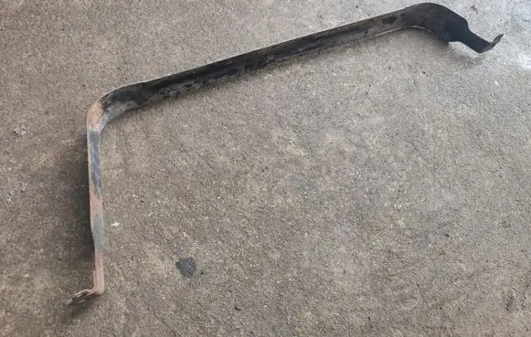 Chrysler Sebring (ST-22 - JR) Fuel tank mounting bracket 