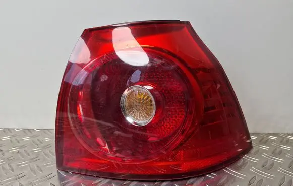 Volkswagen Golf V Rear/tail lights 1K6945096J