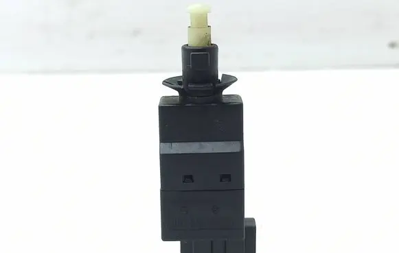 Mercedes-Benz E W211 Brake pedal sensor switch 0015454009 A0015454009