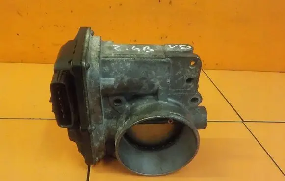 Volvo V50 Throttle body valve 8677694