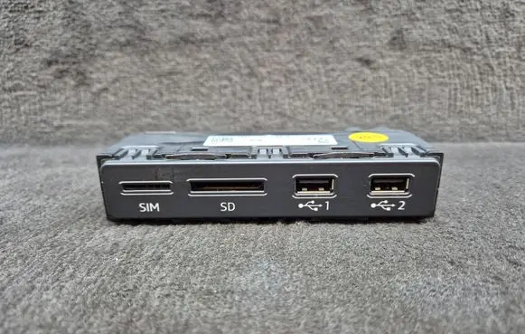 Audi Q8 USB control unit 4N0035736A