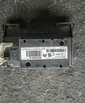 Peugeot 3008 I Tire pressure control unit 9807299980