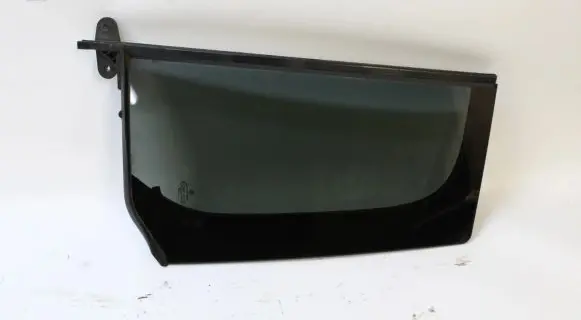 Volkswagen Touran III Sliding door window/glass 5TA845213
