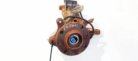 Peugeot 206 Front wheel hub