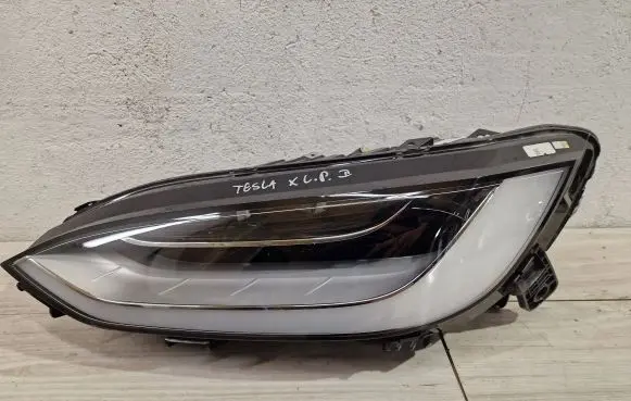 Tesla Model X Headlight/headlamp 1034318-00-D