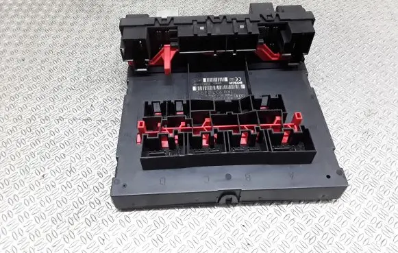 Volkswagen Touran I Comfort/convenience module 1K0937049L