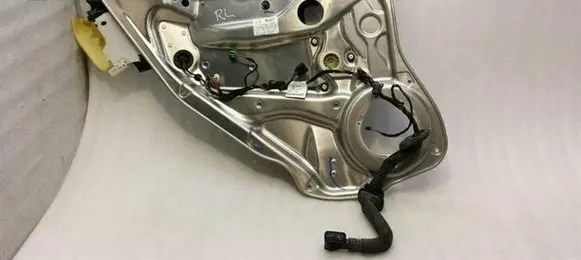 Mercedes-Benz E W212 Rear door window regulator with motor A2127301779