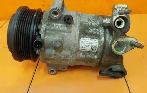 Ford Fiesta Air conditioning (A/C) compressor (pump) 