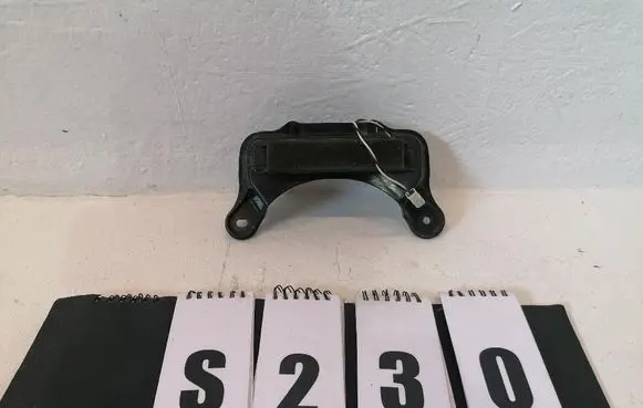 Tesla Model S Keyless system antenna 