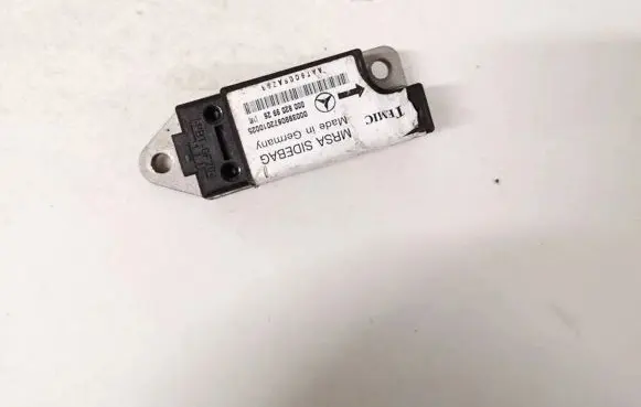 Mercedes-Benz E W210 Airbag deployment crash/impact sensor 0008209926