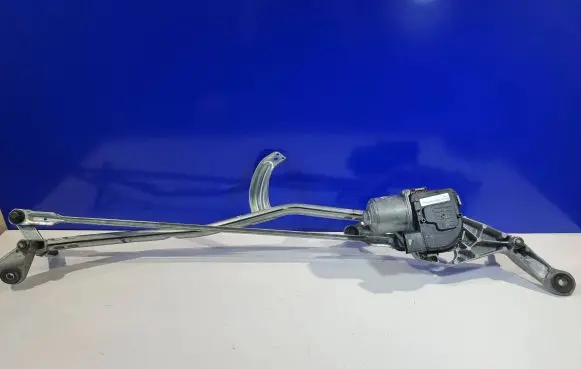Mercedes-Benz CLS C257 Front wiper linkage and motor A2138207402 HW143900